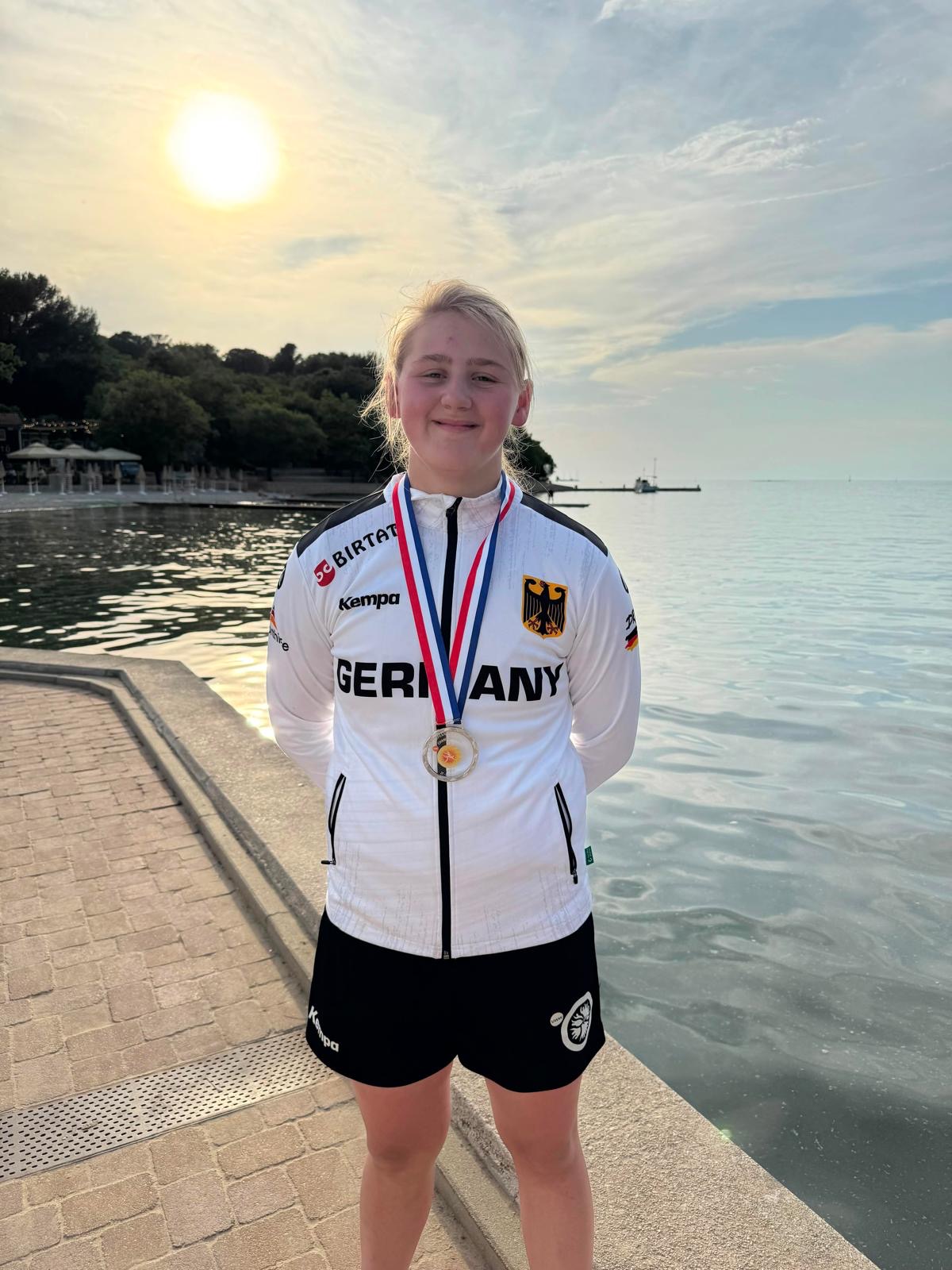 Silber für Mia Bauer bei der Beach-Wrestling-EM
